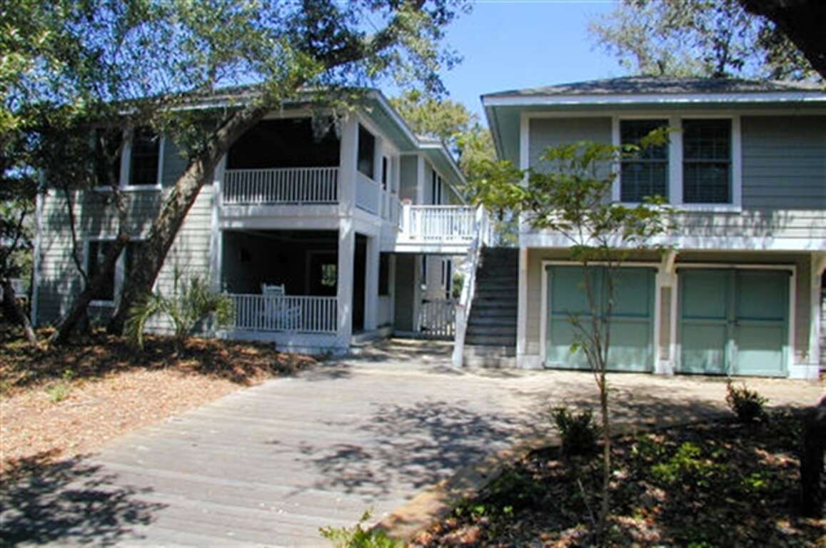 Baldy's Haven 4 Bedroom Holiday Rental in Bald Head Island NC (164257