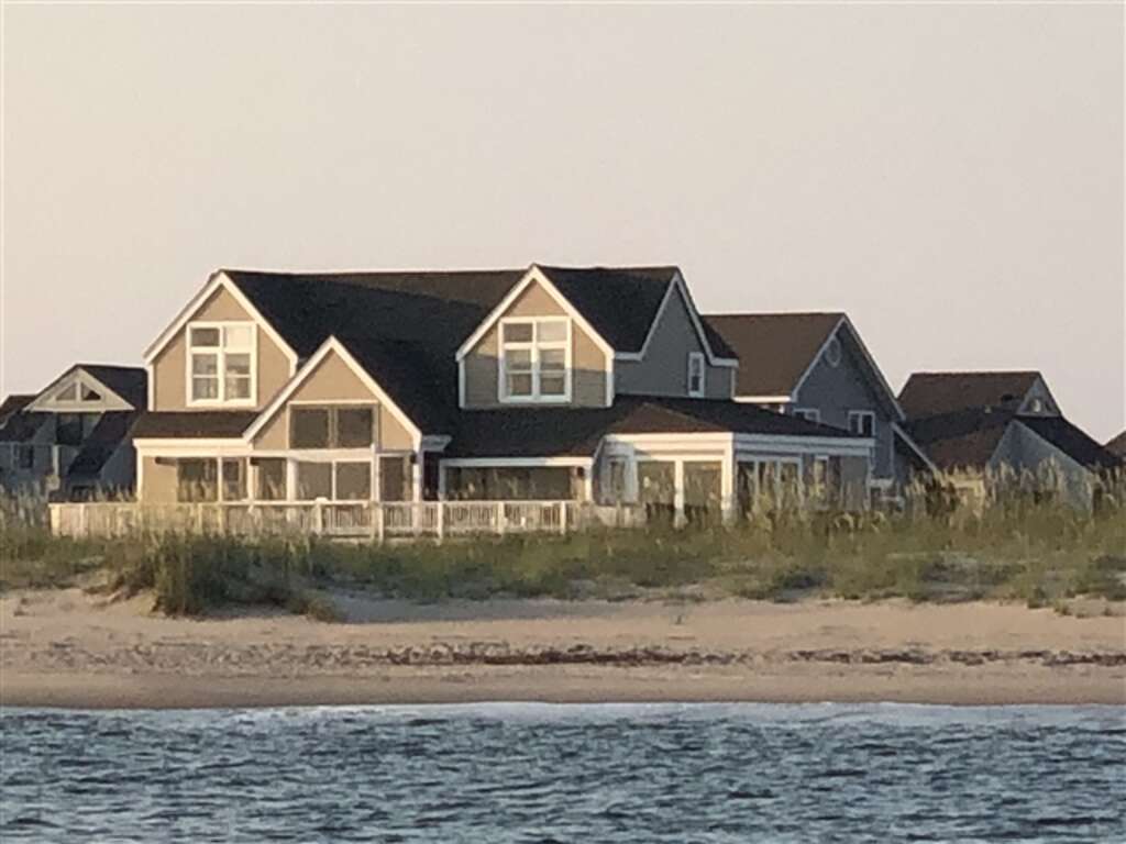 The Black Dog Retreat 4 Bedroom Vacation Home For Rent Bald Head