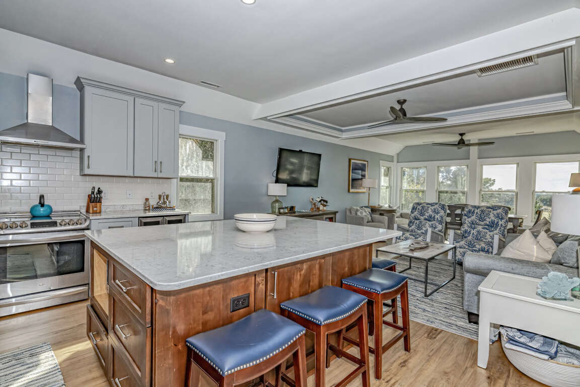 Lucky Pelican 4 Bedroom Holiday Rental in Bald Head Island NC (165701