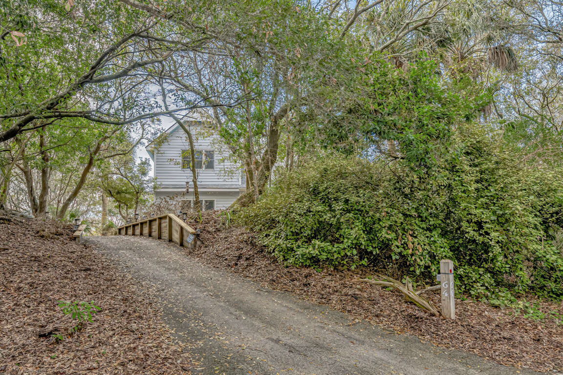 Lucky Pelican 4 Bedroom Holiday Rental in Bald Head Island NC (165701