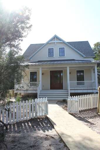 White Picket Fence, Porch, Sloping Roof