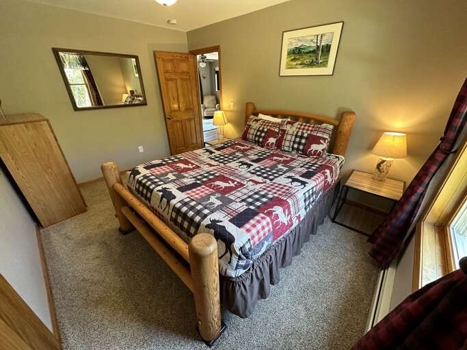 Queen bedroom next to the master bedroom