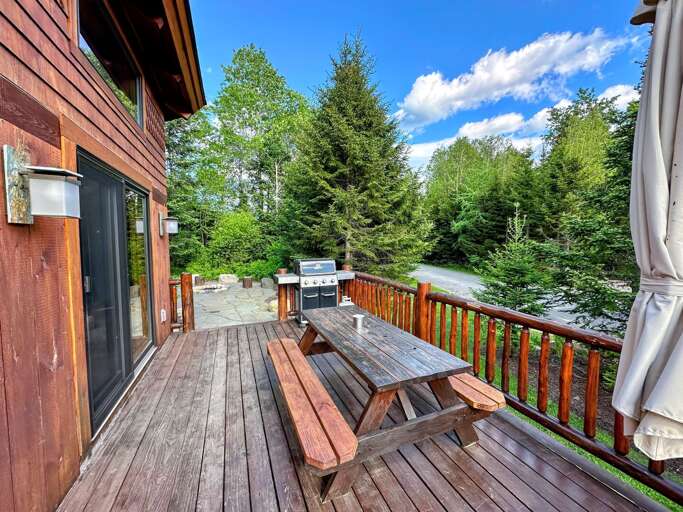Vacation Rental Deck With Picnic Table And Forest View Vacation Rental Deck With Picnic Table And Forest View