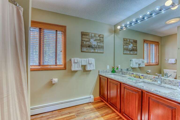 Upper level shared bath