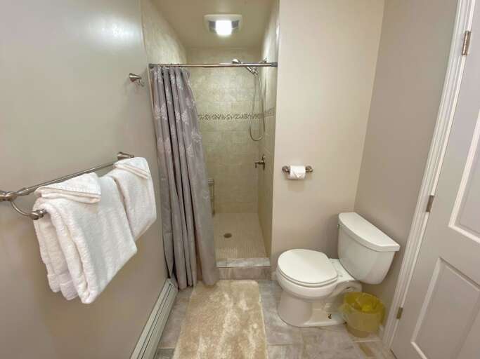 Full bath located in the master bedroom