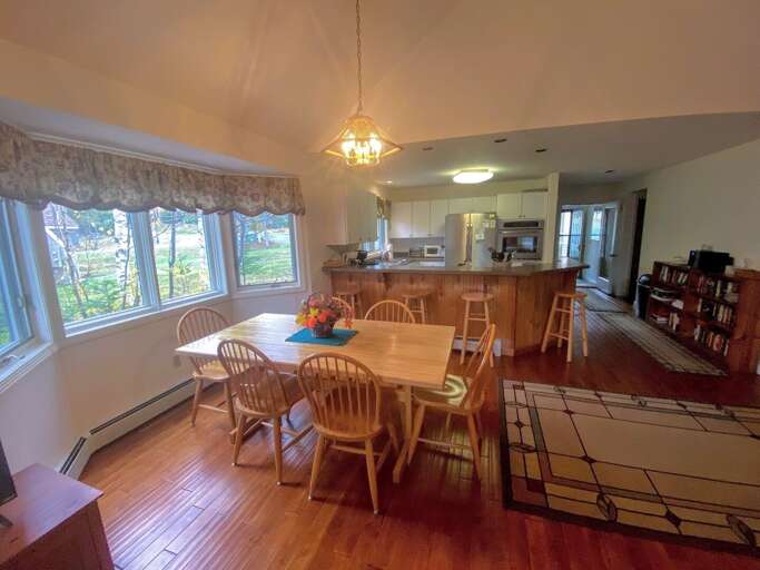 Dining Table with Seating for 6