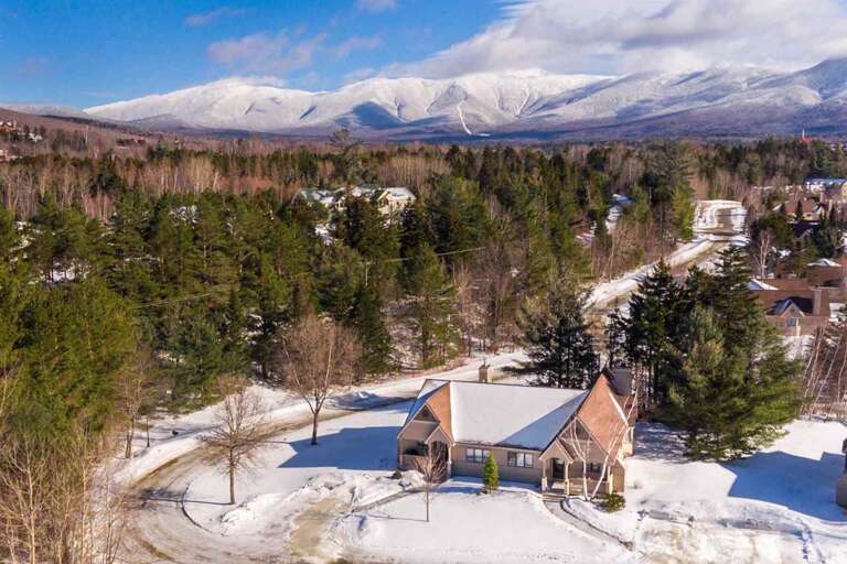 FV49 is the perfect base for your White Mountains vacation!