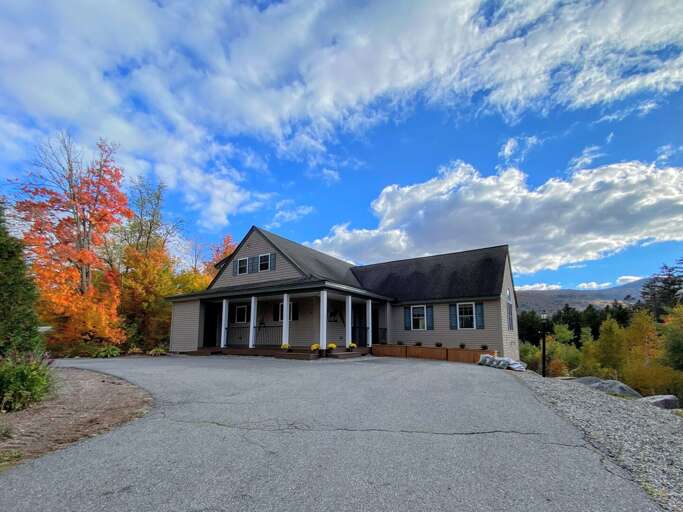 Space, privacy and spectacular views right in the heart of Bretton Woods!