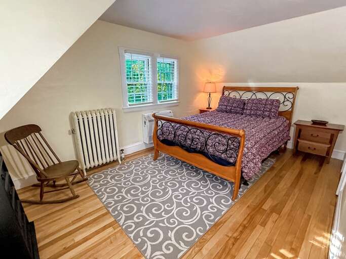 Upper North Queen Bedroom