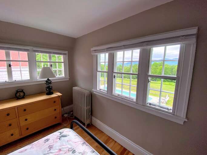 Upper South Queen Study