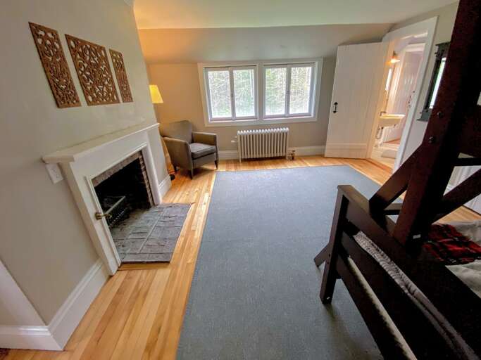 Upper South twin/full 3