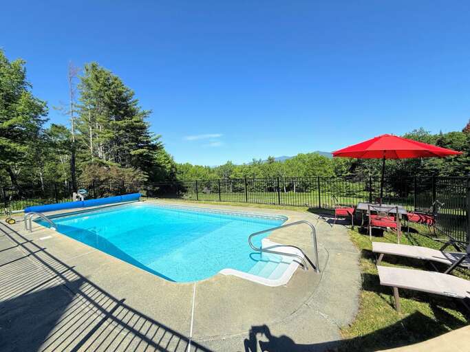 Another view of the pool