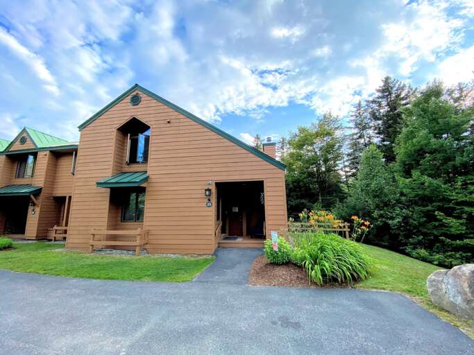 The home's location at the end of a driveway provides unbeatable privacy, even as you enjoy the convenience of the largest association in Bretton Woods! The home's location at the end of a driveway provides unbeatable privacy, even as you enjoy the convenience of the largest association in Bretton Woods!