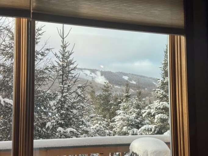 Seasonal vie of the slopes Seasonal vie of the slopes