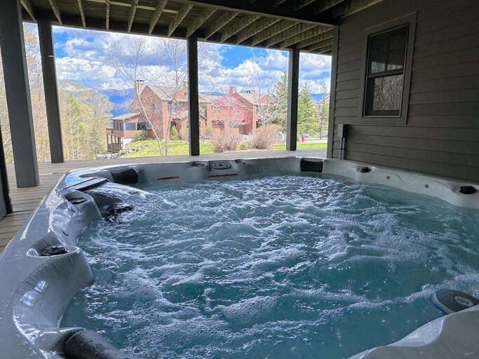 P5 Bretton Woods, NH 5 Bedroom House 20 Guests