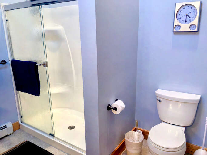 Upper level bath with shower