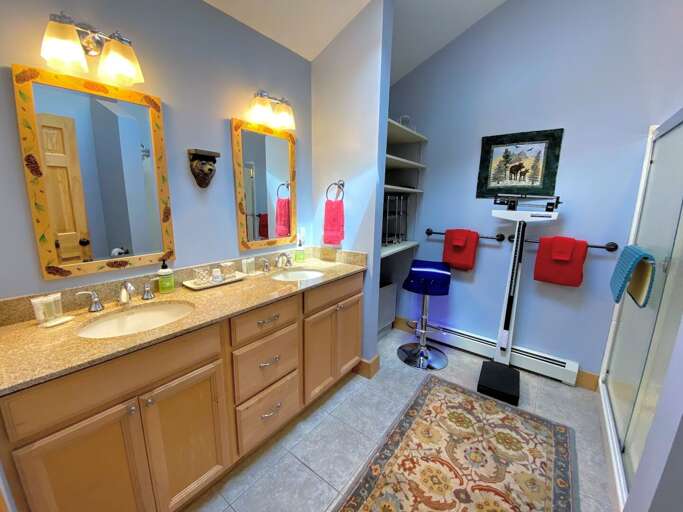 Upper level bath with shower