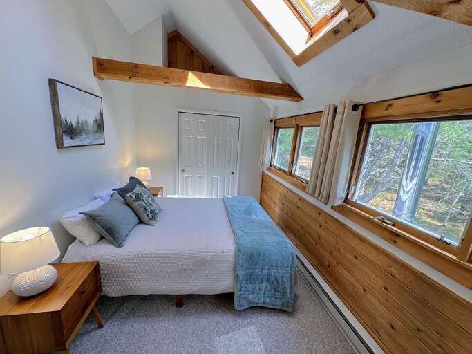 Upper Level Queen Bedroom