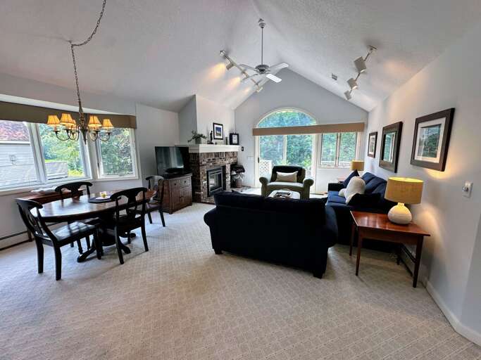 Living and Dining Areas Living and Dining Areas