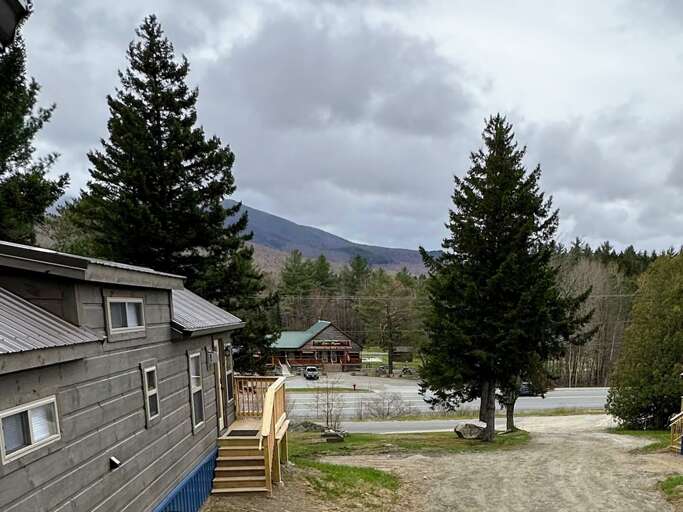 Boulder Mountain View offers 9 tiny homes!