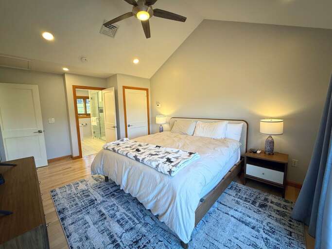 Upper Level King Bedroom 1