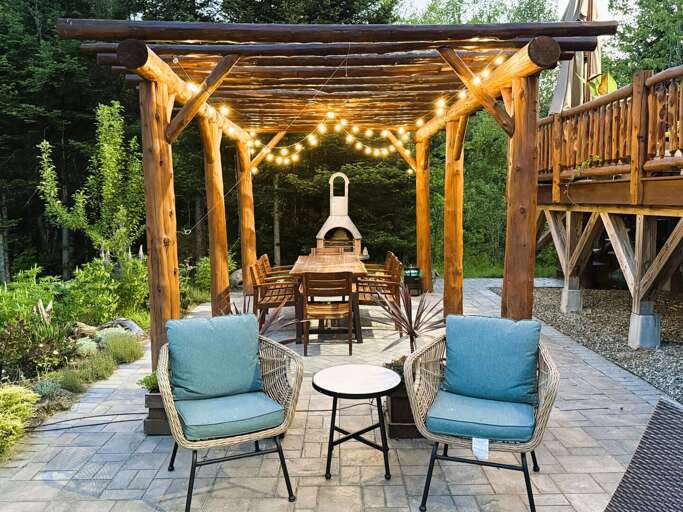 Lots of seating areas