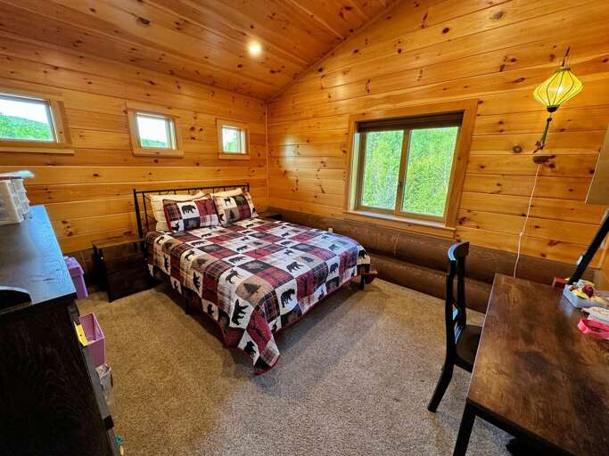 Upstairs bedroom with Queen bed and desk