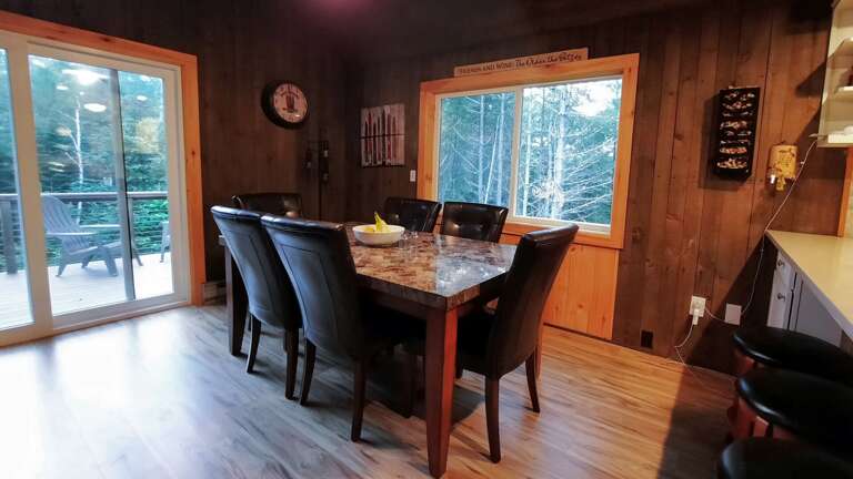 Upper level dining area