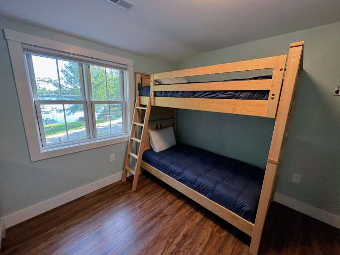 Upper level bunk room, sleeps 4