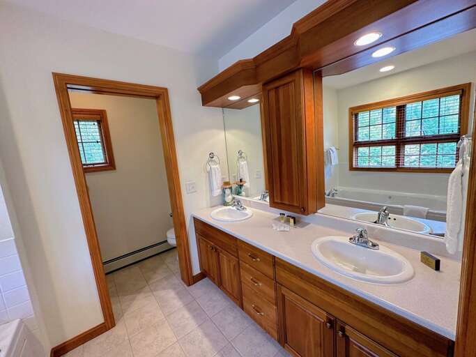Upper Level King Private Bath with Tub and Shower