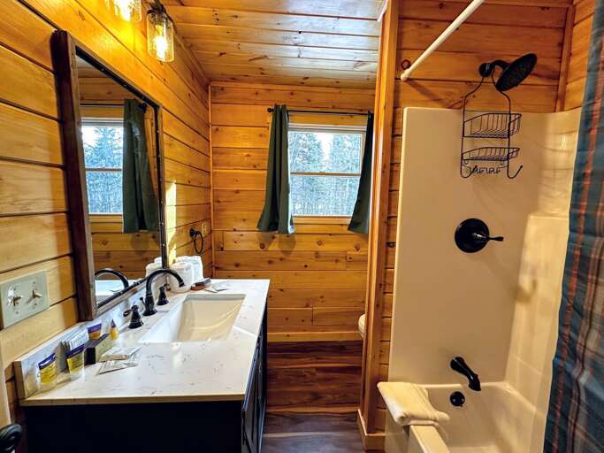 Main Level Full Bath with Shower/Tub Combo