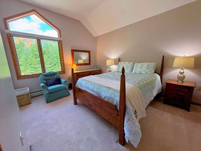 Upper level Queen bedroom with private bath