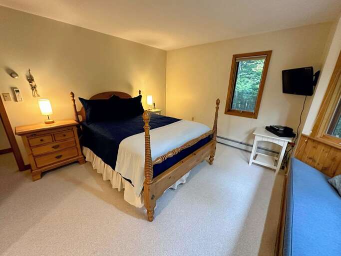 Main level bedroom with TV and AC Main level bedroom with TV and AC