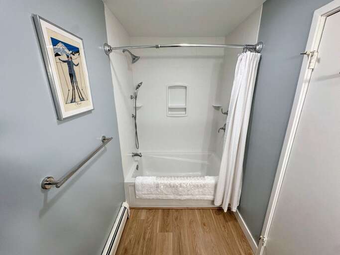 King Bedroom ensuite bath with shower