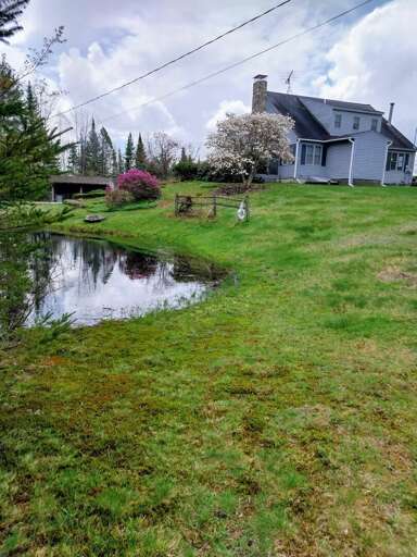 With beautiful gardens and a peaceful pond as a backdrop, you will enjoy breathtaking views