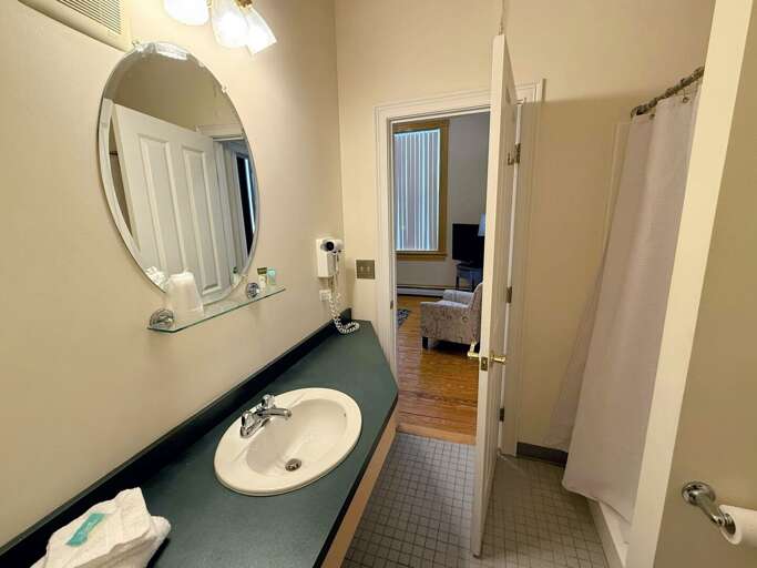 Room 9 Bathroom with Shower