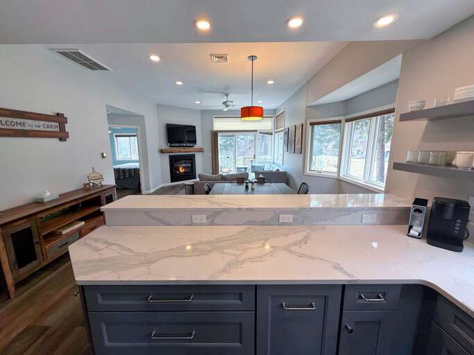 Impeccably renovated, modern and spacious! Impeccably renovated, modern and spacious!