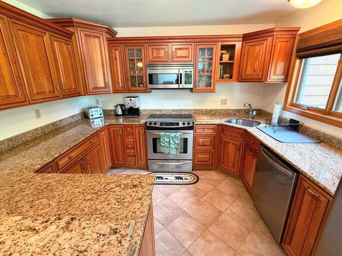 Fully equipped kitchen