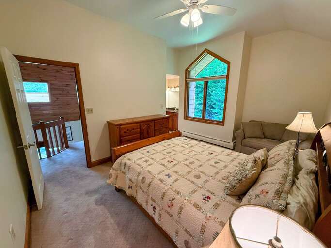 Upper level Queen bedroom