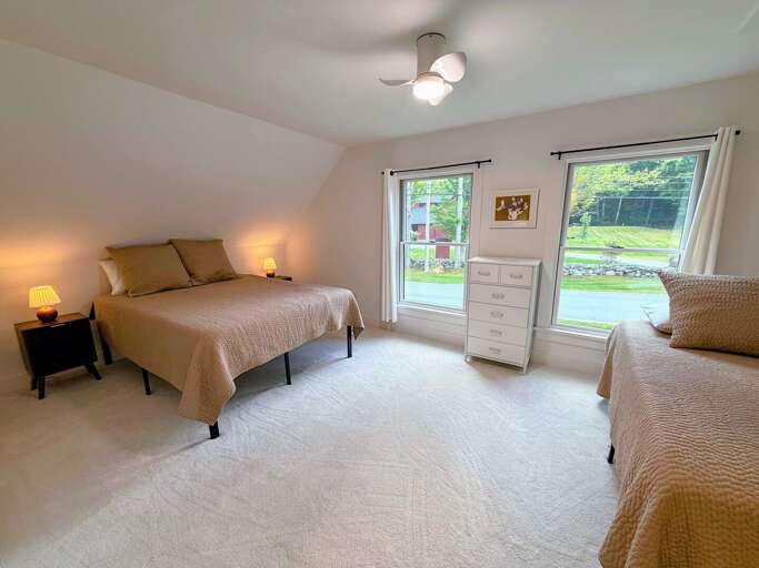 Upper level Queen + Twin (1) with ensuite full bath