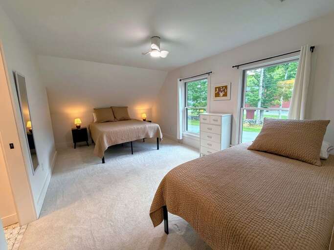 Upper level Queen + Twin (1) with ensuite full bath