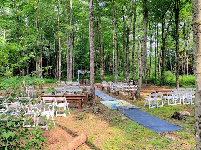 Woodland wedding at Moose Lodge