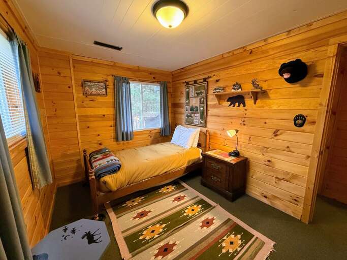 Lower Level Twin Bedroom