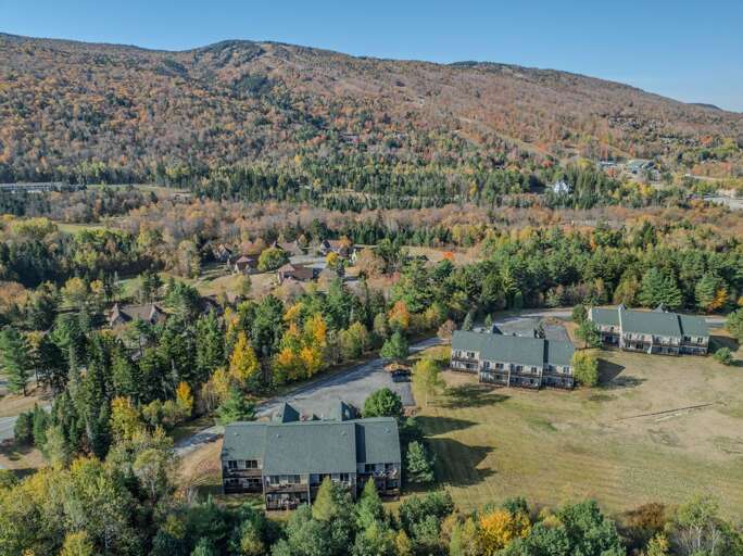 Bretton Woods Ski Area is just a quick ride down the road.