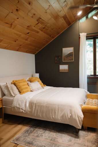 With a rustic atmosphere and cozy bed, Morningstar's ambience is hard to beat