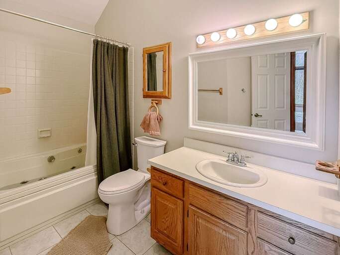 Ensuite bathroom