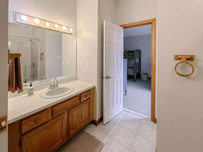 Ensuite bathroom, attached to the bunk room
