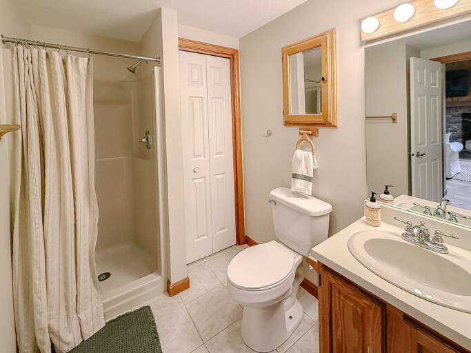 Main Level Bathroom detail