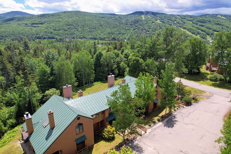 Welcome to Mount Washington Place, just across from the Bretton Woods Ski Area