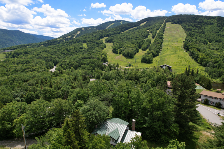 The home is steps from Cannon Mountain and right at the top of Franconia Notch